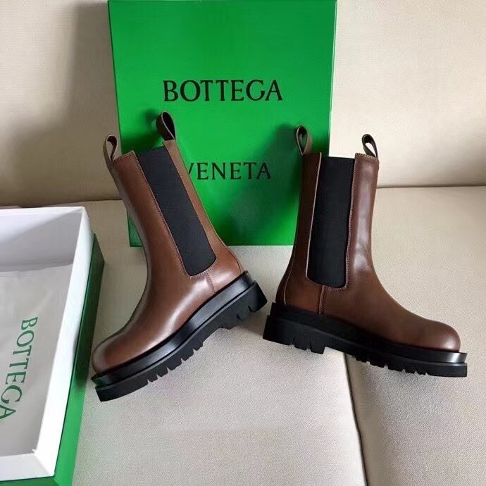 Replica Bottega Veneta BV Lug Chelsea Boots In Brown Calfskin 110