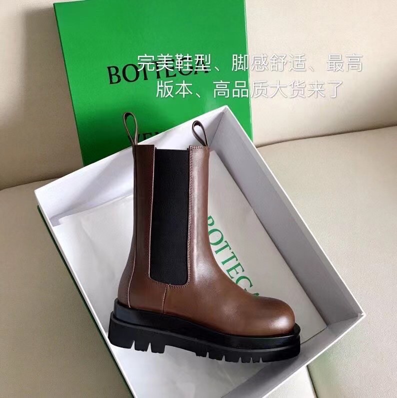 Replica Bottega Veneta BV Lug Chelsea Boots In Brown Calfskin 111