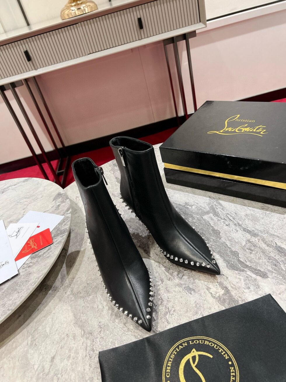 Replica Christian Louboutin Vidura Ankle Boots 85mm in Black Leather 109