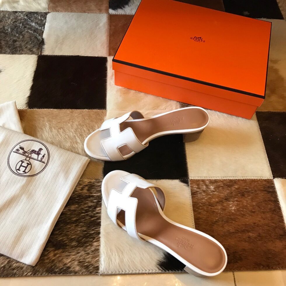 Replica Hermes Oasis Slide Sandals 50mm In White Swift Calfskin 108