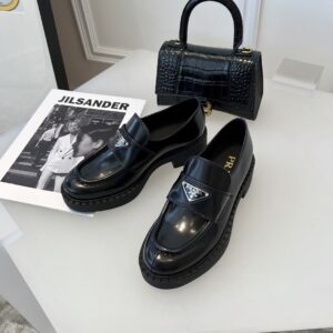 Replica Prada Women’s Loafers In Black Brushed Leather 103