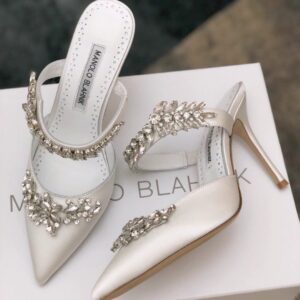 Replica Manolo Blahnik Lurum Crystal 90mm Mules In White Satin 2