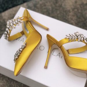 Replica Manolo Blahnik Lurum Crystal 90mm Mules In Yellow Satin 2