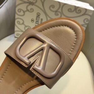 Replica Valentino VLogo Signature Flat Slides In Poudre Calfskin 2