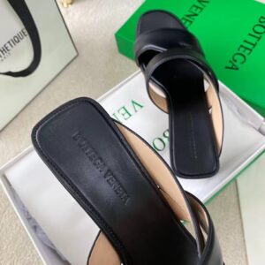 Replica Bottega Veneta Band Slides In Black Lambskin 2