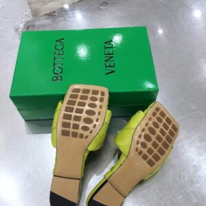 Replica Bottega Veneta Lido Slides In Kiwi Intreccio Lambskin 2