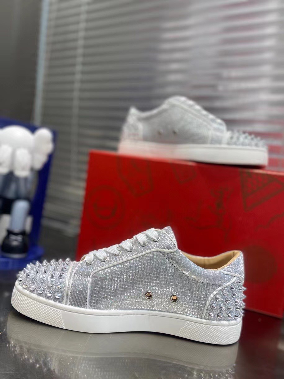 Replica Christian Louboutin Men’s Seavaste 2 Orlato Sneakers In Silver Calfskin 107