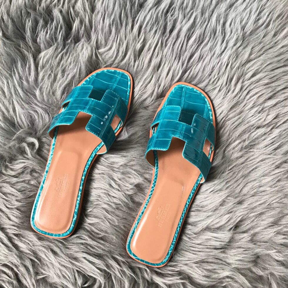 Replica Hermes Oran Slide Sandals In Blue Paon Shiny Niloticus Crocodile Skin 105