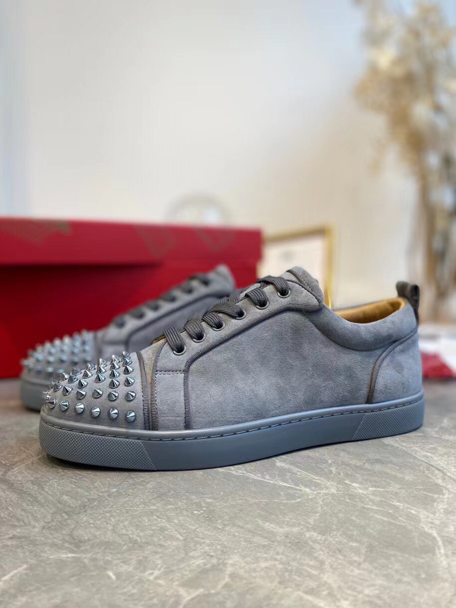 Replica Christian Louboutin Men’s Louis Junior Spikes Orlato Flat Sneakers Grey 107