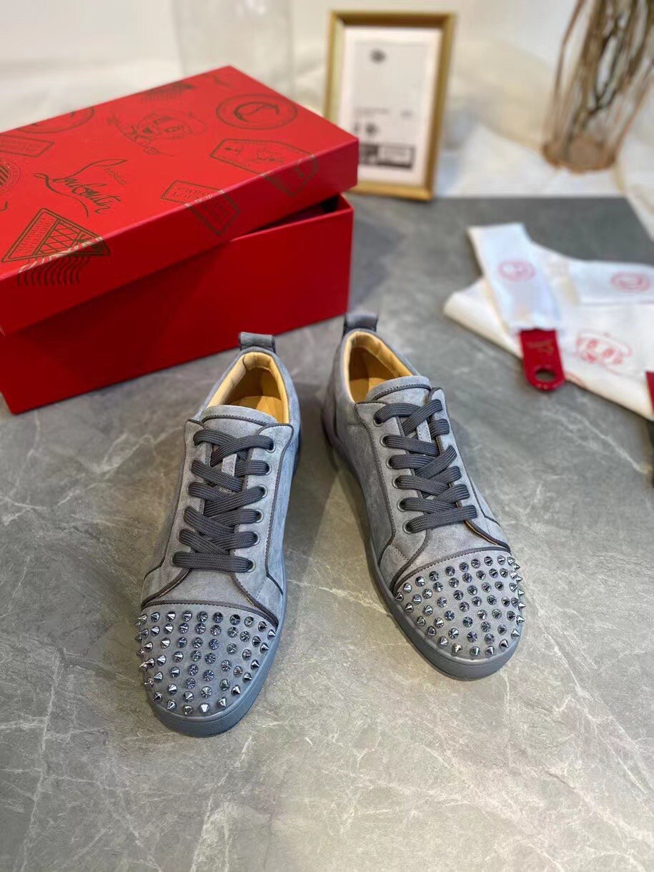 Replica Christian Louboutin Men’s Louis Junior Spikes Orlato Flat Sneakers Grey 110