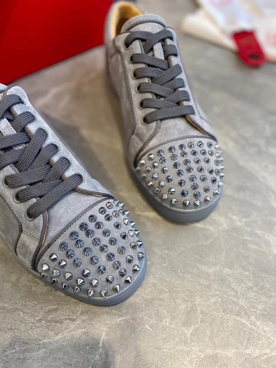 Replica Christian Louboutin Men’s Louis Junior Spikes Orlato Flat Sneakers Grey 111