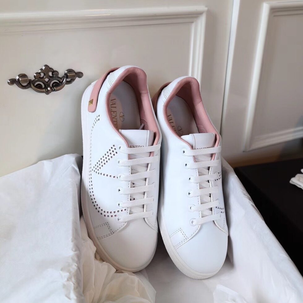 Replica Valentino Women’s Backnet Sneakers With Pink Heel 106