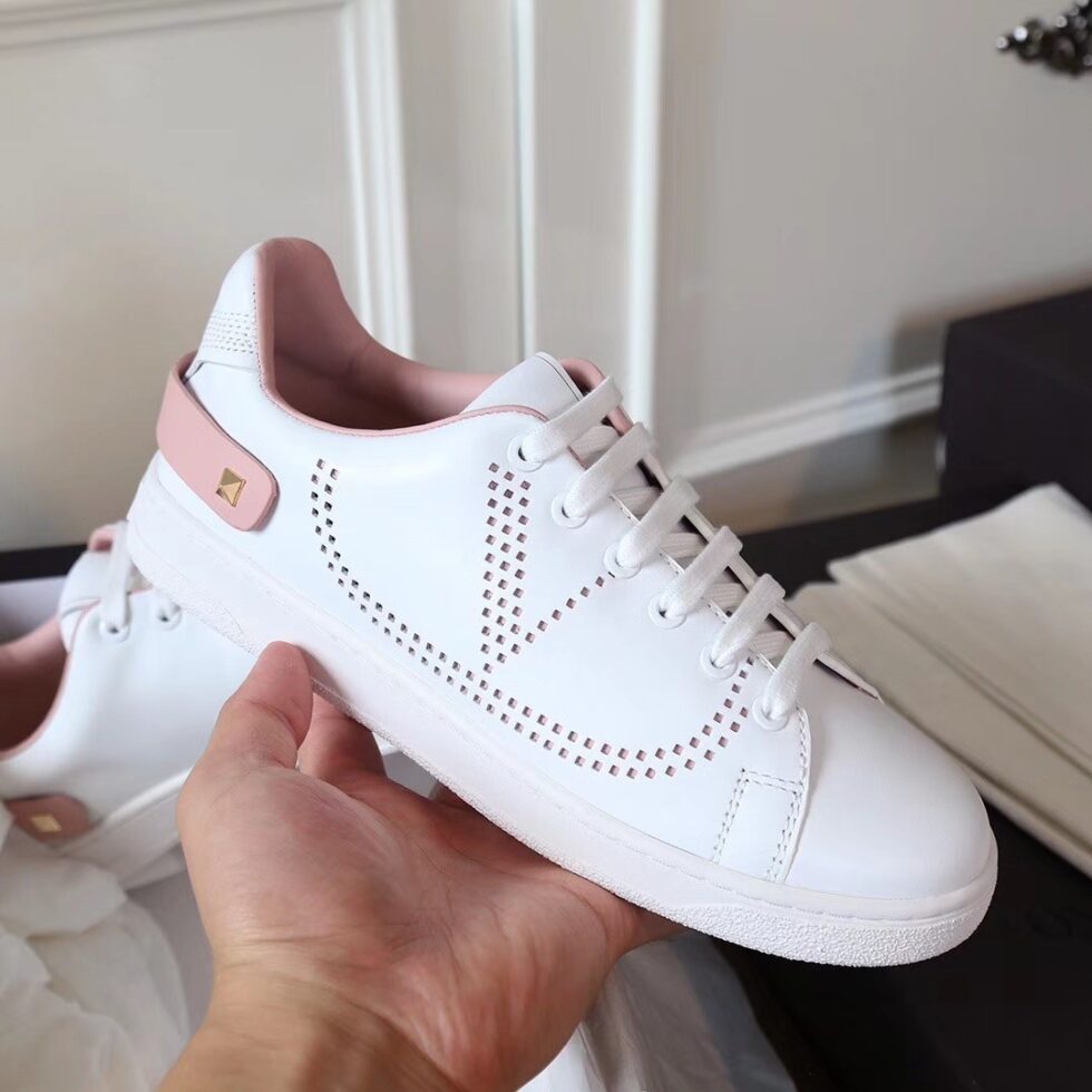 Replica Valentino Women’s Backnet Sneakers With Pink Heel 108