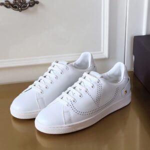 Replica Valentino Women’s Backnet Sneakers In White Leather 2