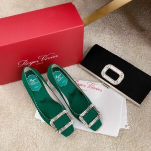 Replica Roger Vivier Trompette Crystal Buckle Pumps in Green Satin 2