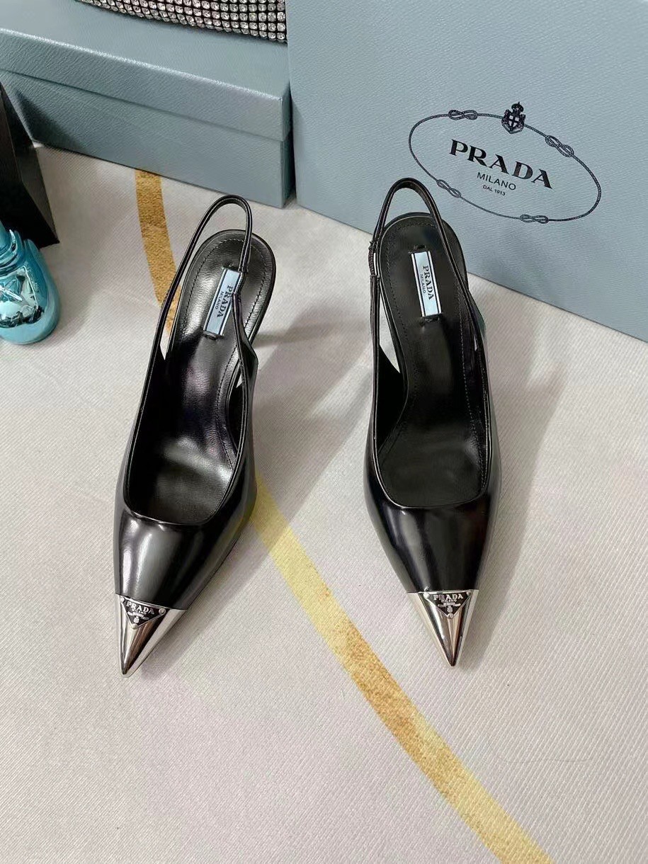 Replica Prada Slingback Pumps 75MM In Black Brushed Leather 109