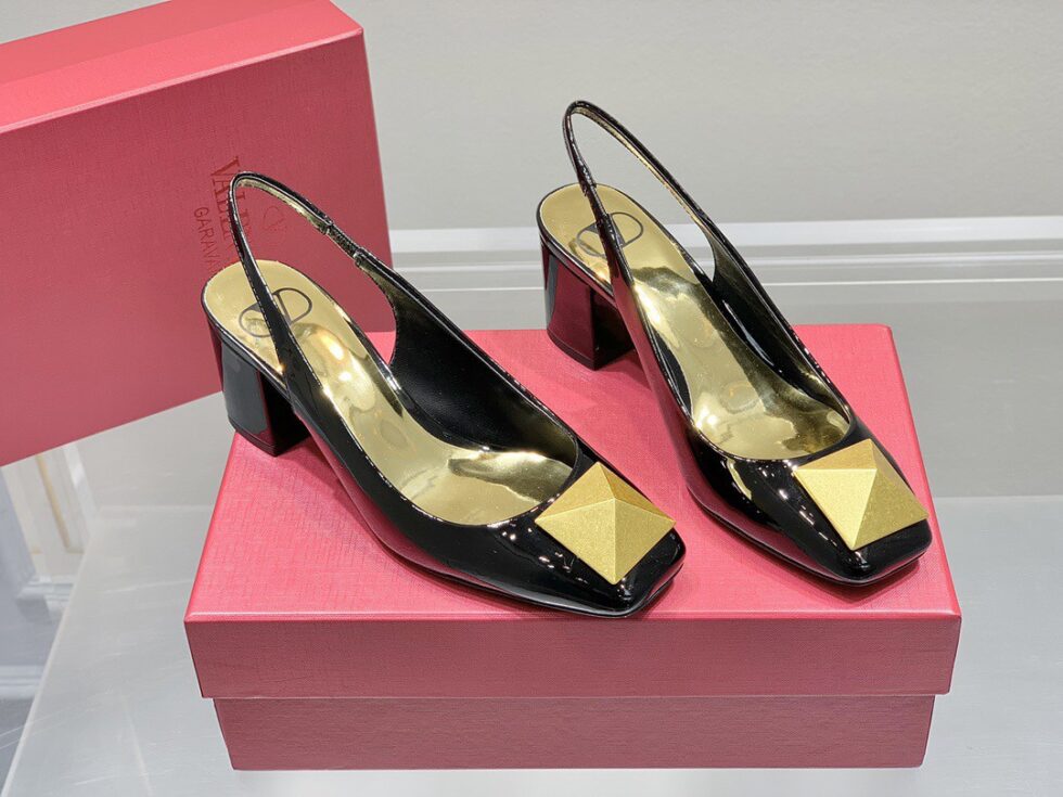 Replica Valentino One Stud Slingback Pumps 60mm In Black Patent Leather 112