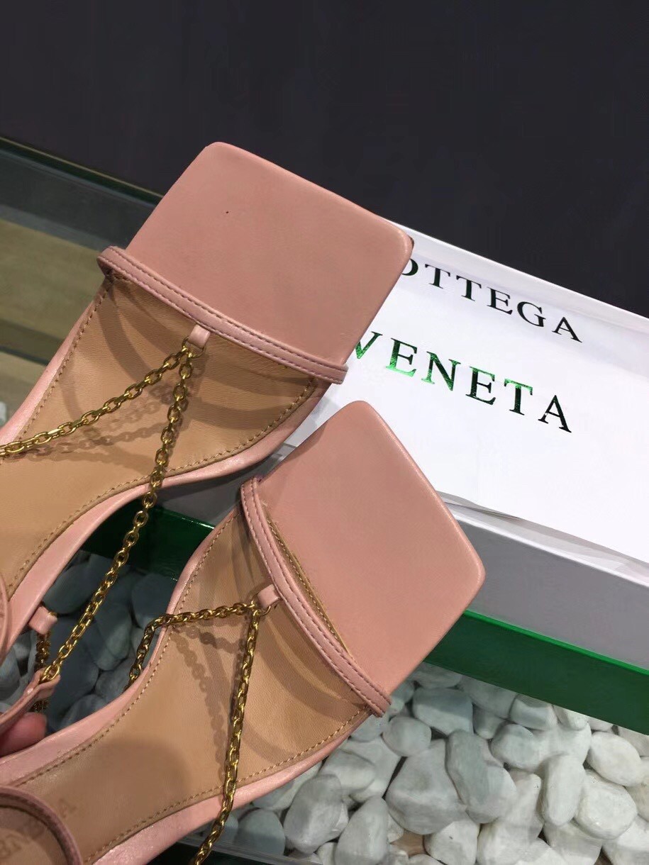 Replica Bottega Veneta Stretch Chain Sandals In Pink Lambskin 108