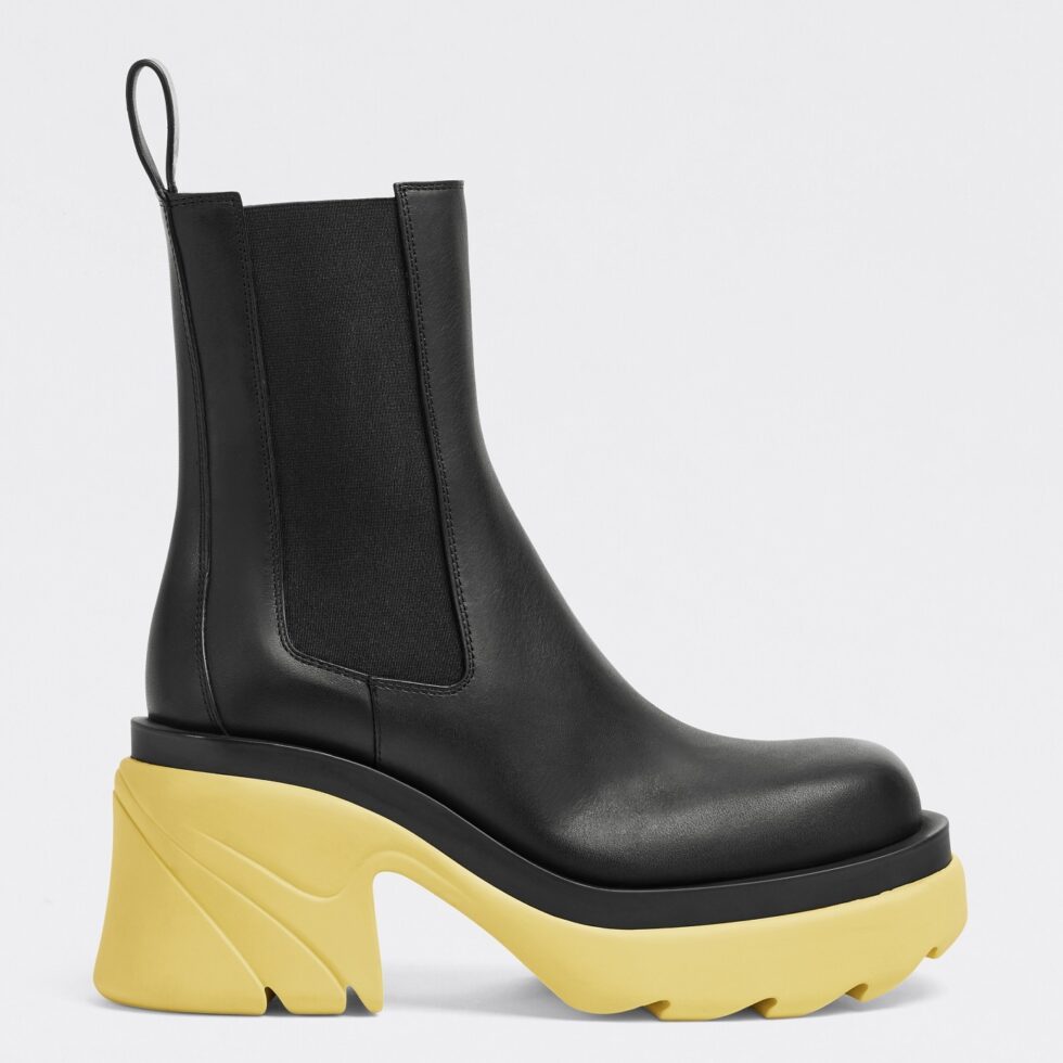 Replica Bottega Veneta Flash Chelsea Boots with Yellow Outsole 104