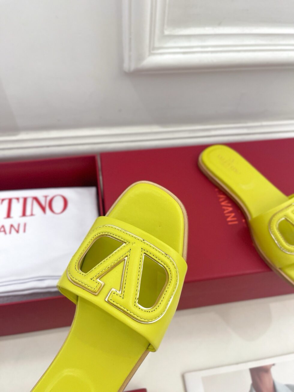 Replica Valentino VLogo Cut-out Slide Sandals in Yellow Leather 111