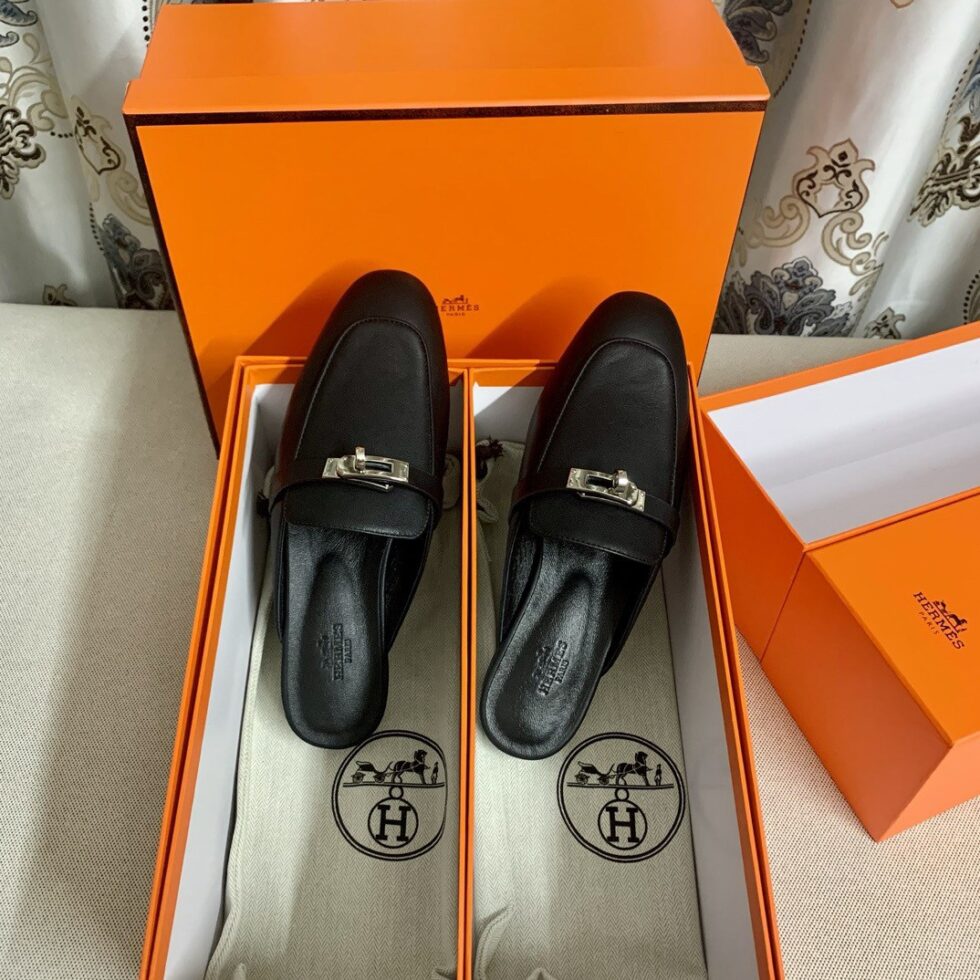 Replica Hermes Women’s Oz Mules in Black Leather 106