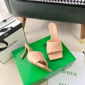 Replica Bottega Veneta Rubber Lido Sandals In Pink Quilted Lambskin 2