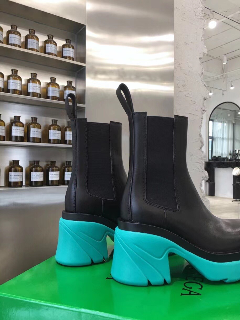 Replica Bottega Veneta Flash Chelsea Boots with Neptune Outsole 109