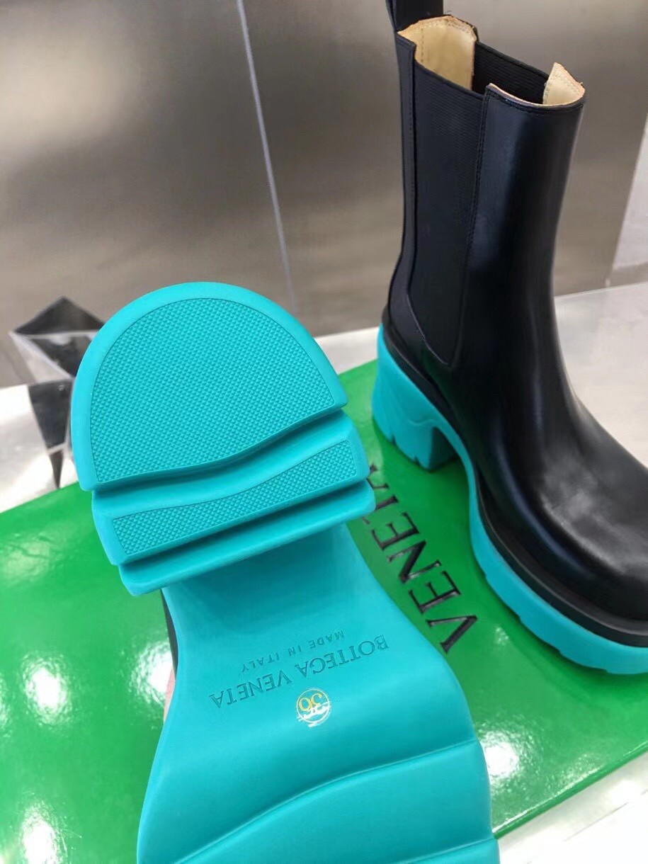 Replica Bottega Veneta Flash Chelsea Boots with Neptune Outsole 111