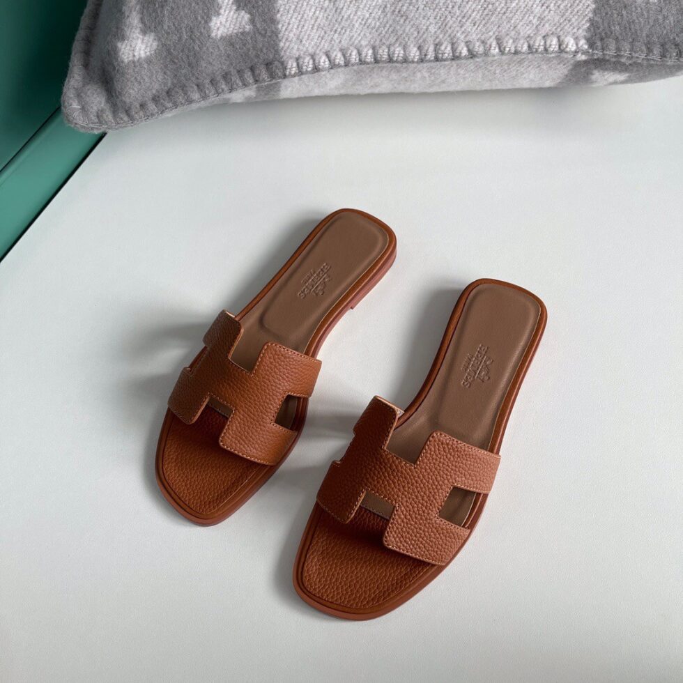 Replica Hermes Oran Slide Sandals In Gold Clemence Leather 106